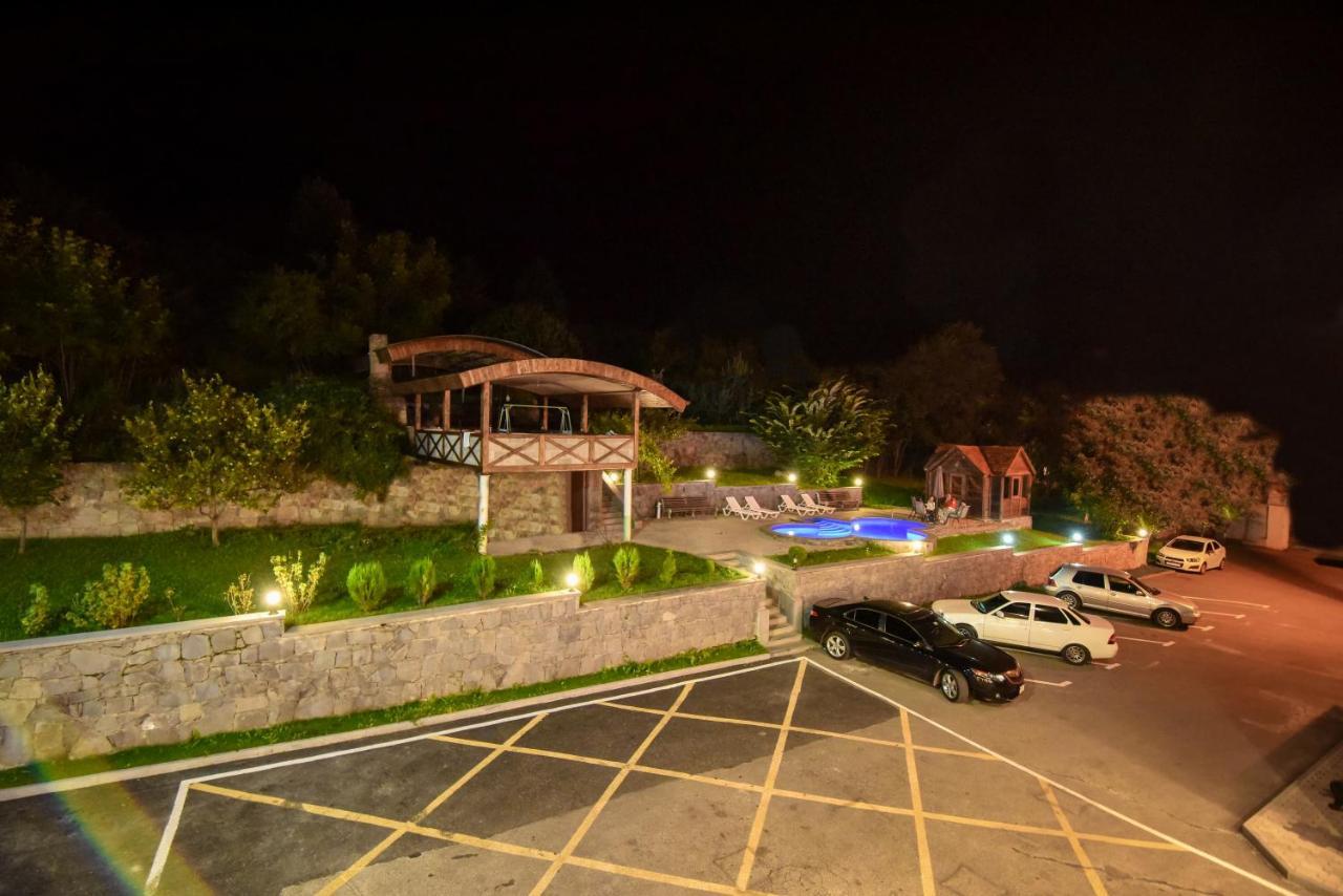 Laguna Hotel Wanadsor Exterior foto